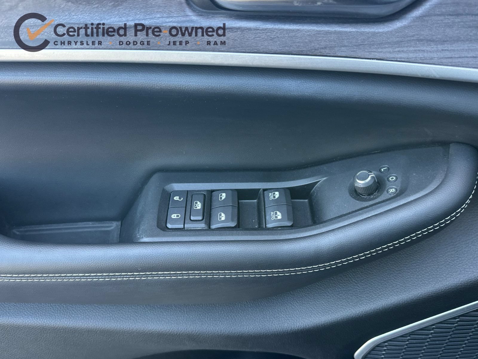 Used 2022 Jeep Grand Cherokee Limited 4xe AWD/4WD image 9