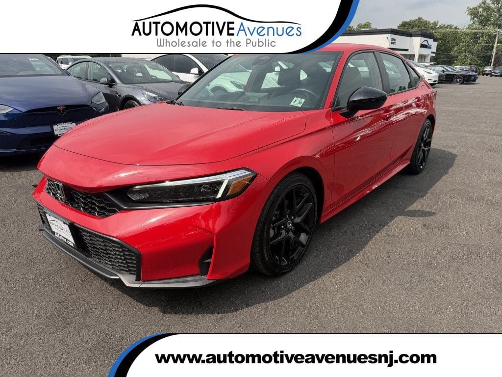Used 2025 Honda Civic Sport image 1