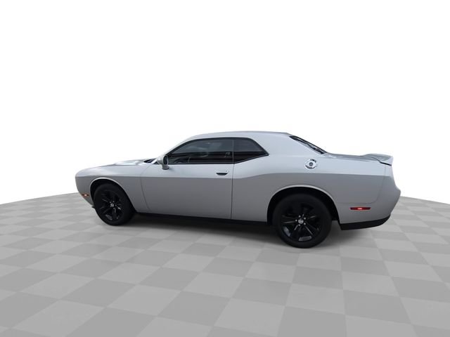 Used 2021 Dodge Challenger SXT w/ Driver Convenience Group image 6