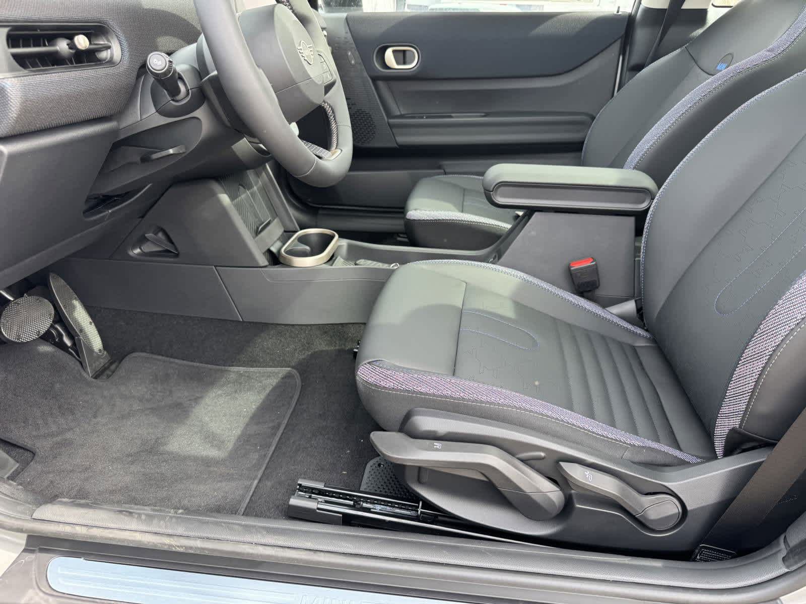 New 2025 MINI Cooper S FWD image 10