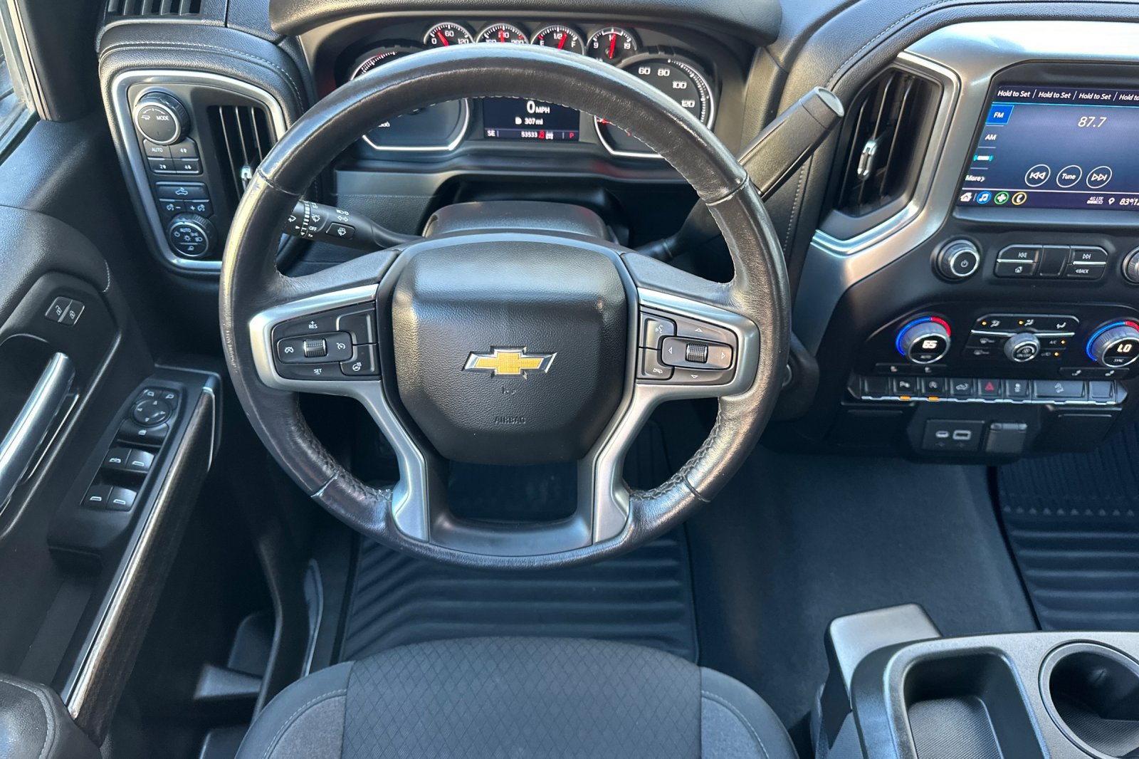 Used 2022 Chevrolet Silverado 1500 LT w/ Z71 Off-Road Package AWD/4WD image 15