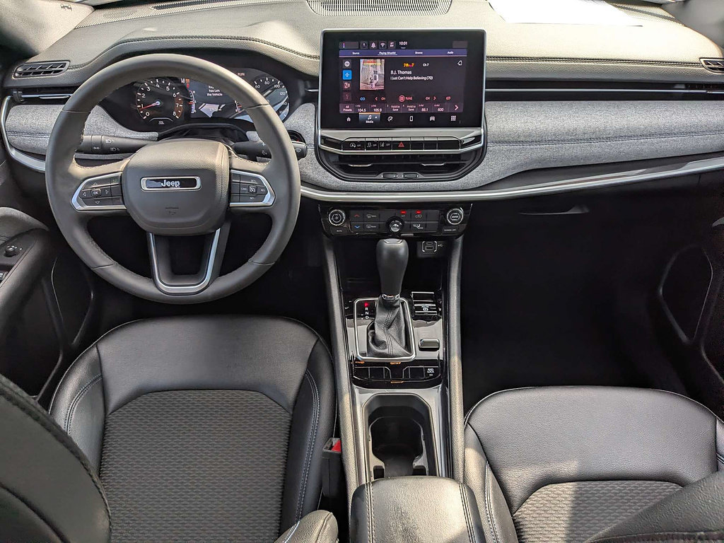 Certified 2024 Jeep Compass Latitude AWD/4WD image 13