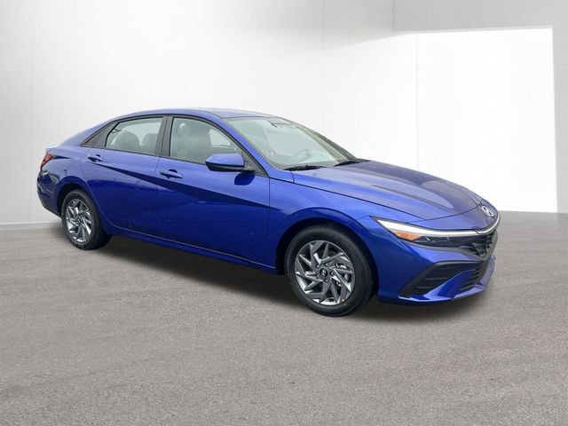 New 2026 Hyundai Elantra Blue image 40