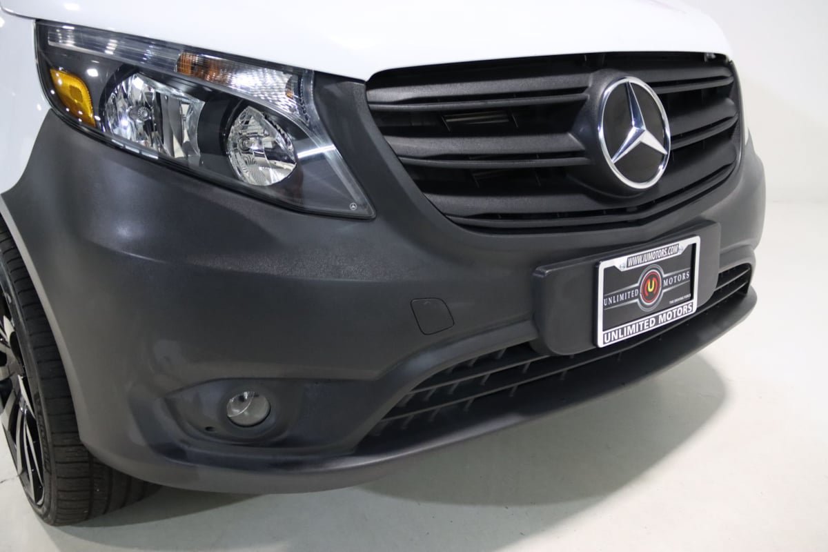 Used 2023 Mercedes-Benz Metris Passenger image 23