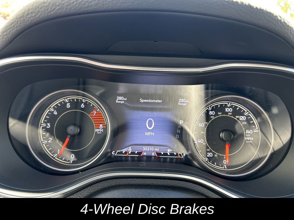 Used 2019 Jeep Cherokee Limited image 18