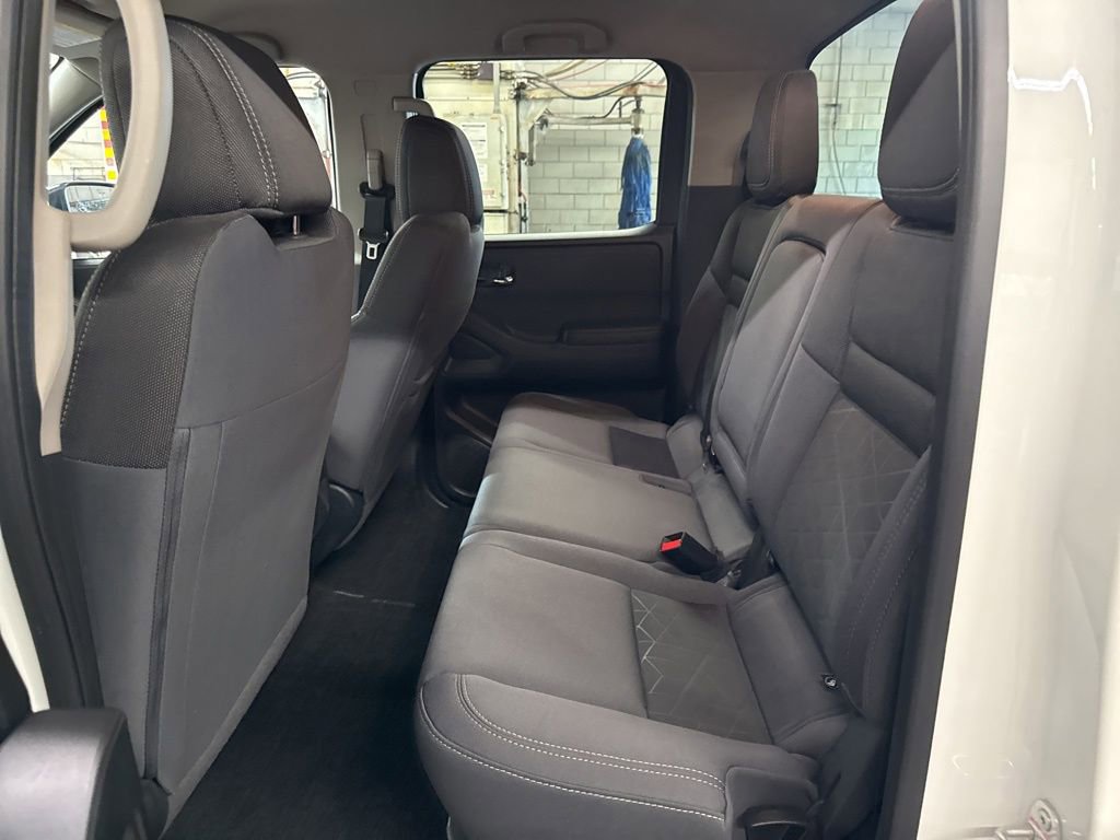 Certified 2025 Nissan Frontier SV image 49