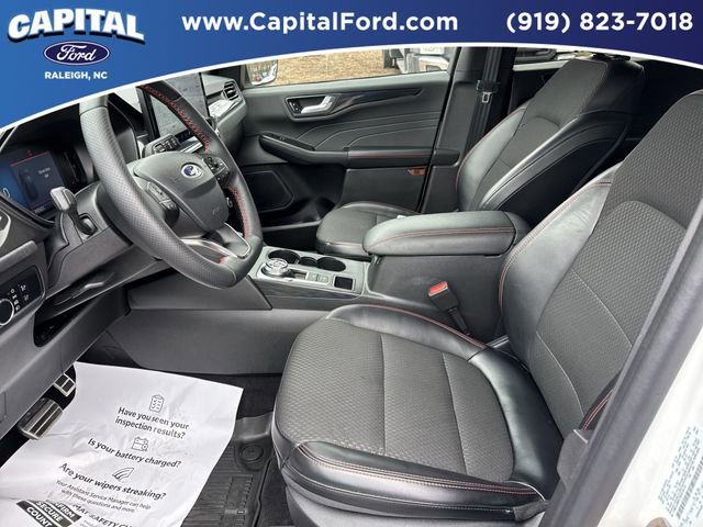 Certified 2024 Ford Escape ST-Line w/ Tech Pack #1 AWD/4WD image 17