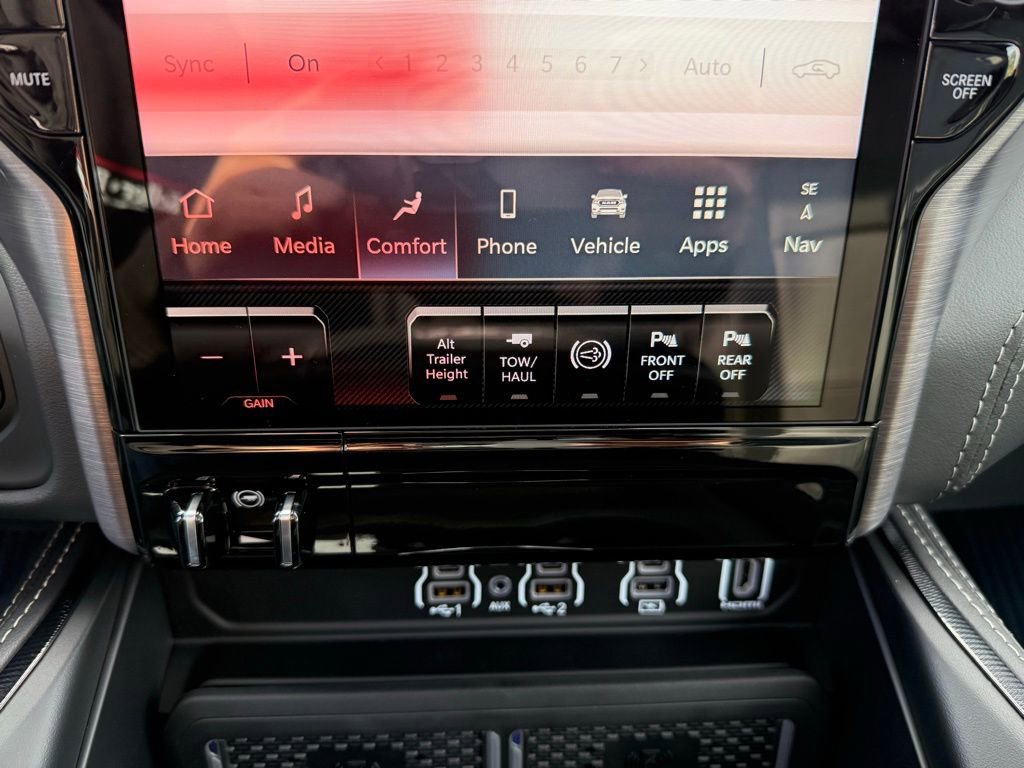 New 2025 RAM 2500 Rebel w/ Rebel Level 2 Equipment Group image 23