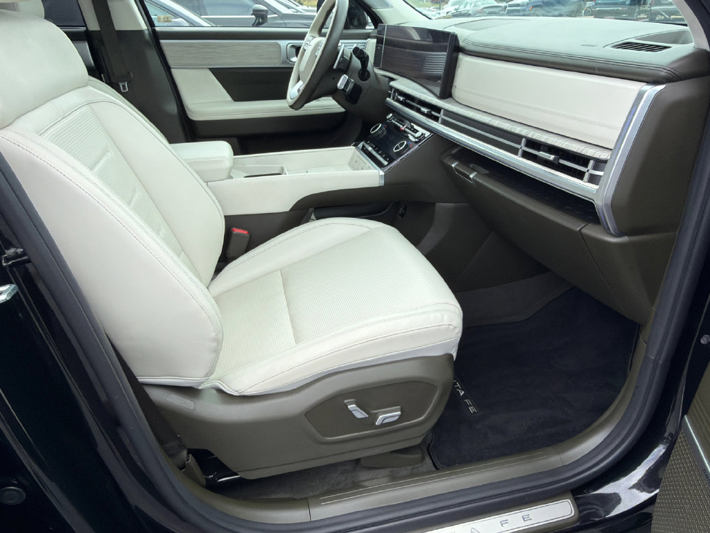 Used 2024 Hyundai Santa Fe Calligraphy FWD image 13