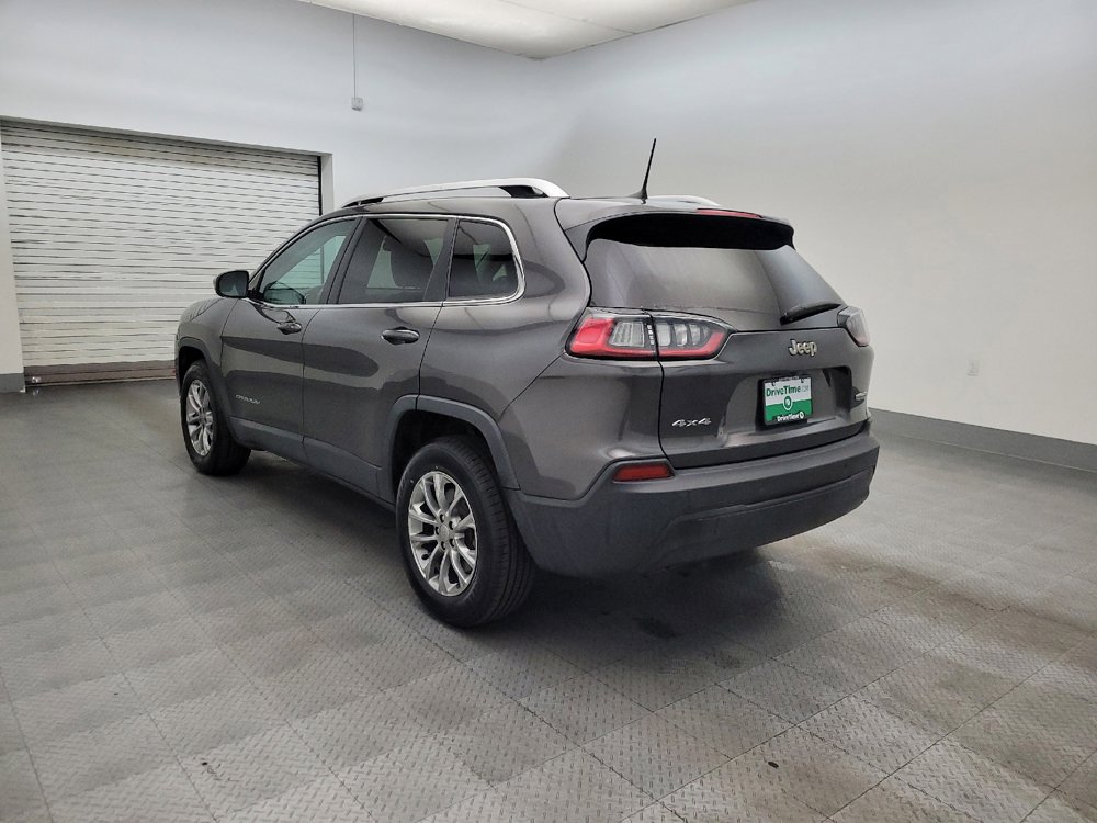 Used 2019 Jeep Cherokee Latitude Plus AWD/4WD image 5