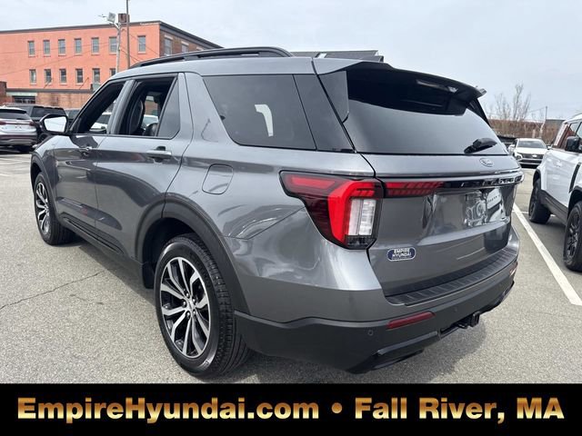 Used 2025 Ford Explorer ST-Line image 10