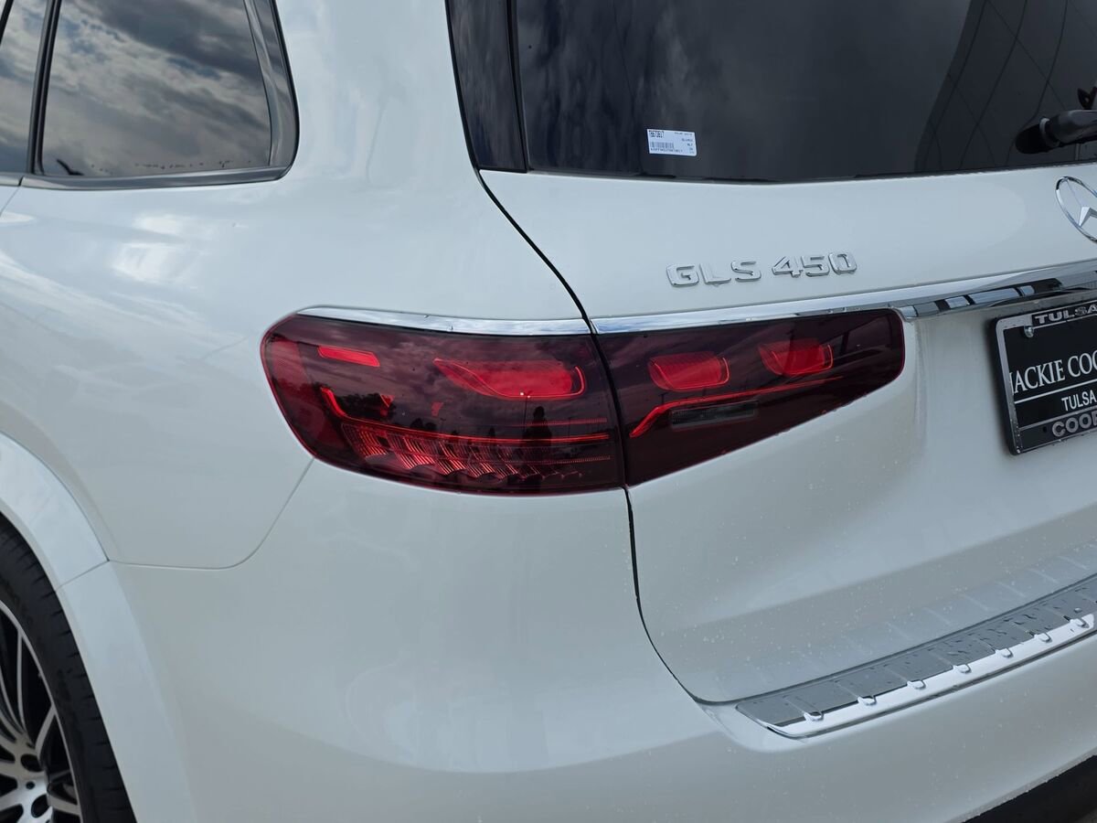 New 2026 Mercedes-Benz GLS 450 4MATIC image 33