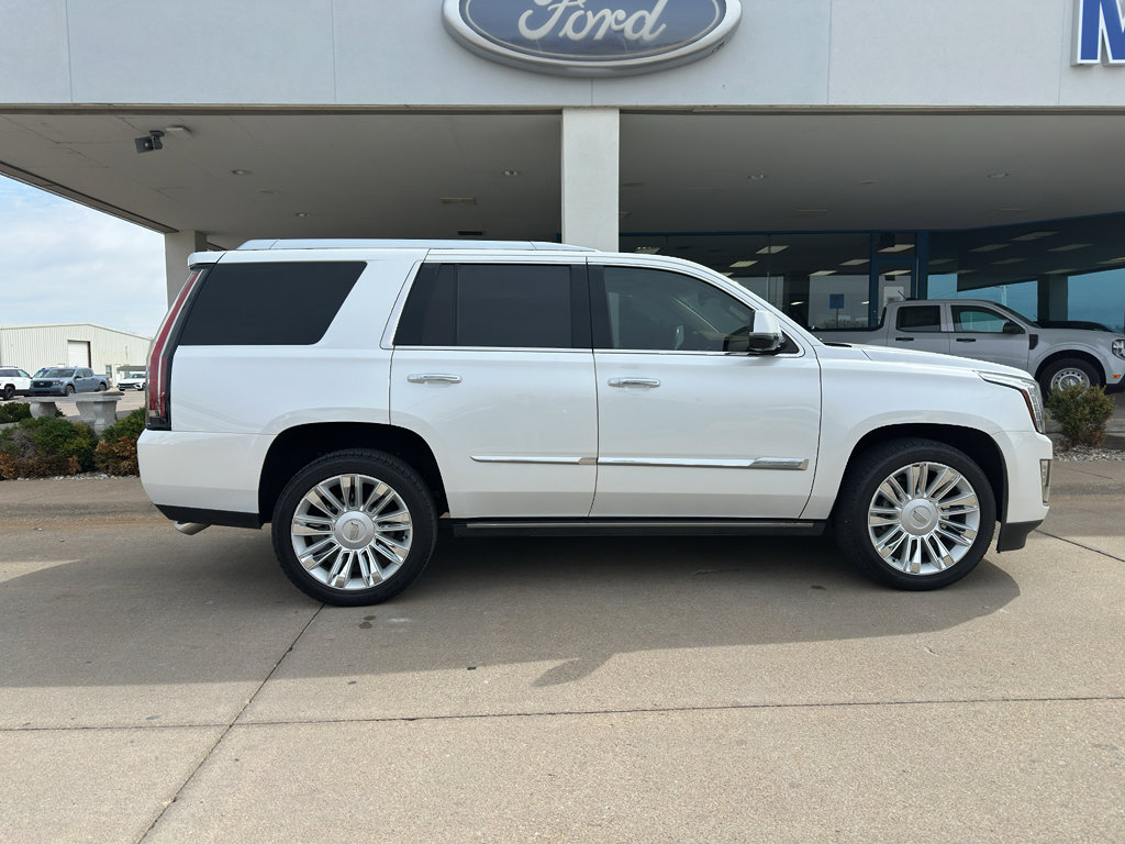 Used 2016 Cadillac Escalade Platinum image 7