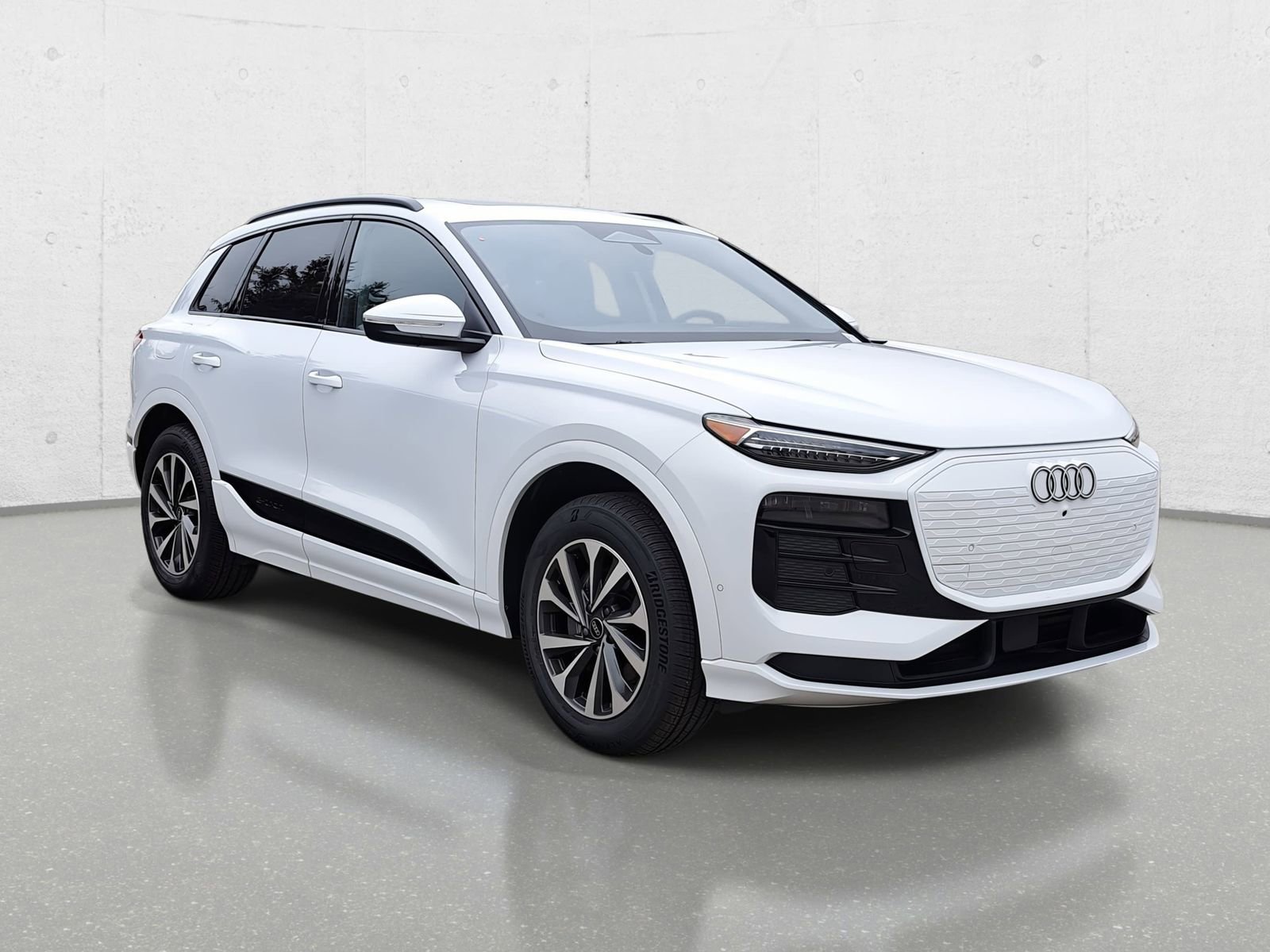 New 2025 Audi Q6 e-tron Premium Plus AWD/4WD image 3