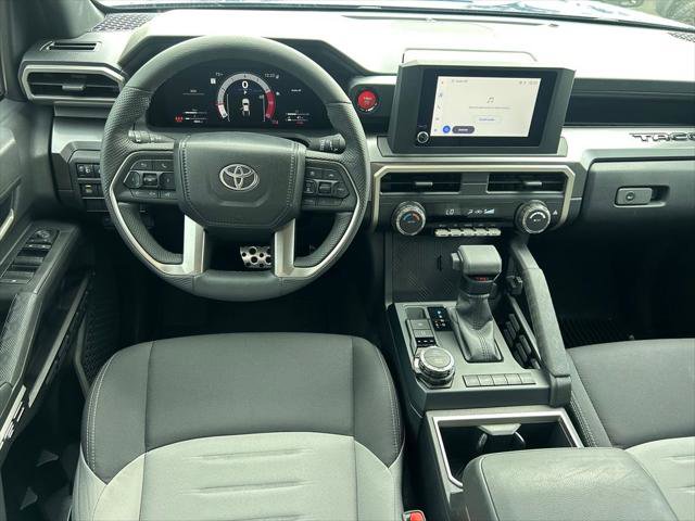 Certified 2025 Toyota Tacoma TRD Sport AWD/4WD image 17