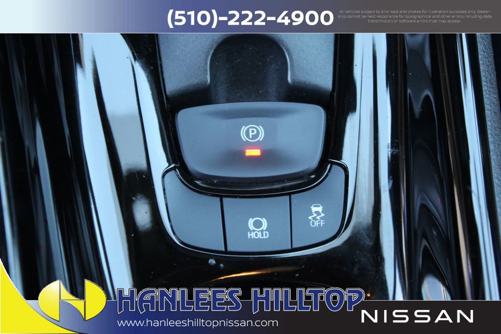 Used 2020 Toyota C-HR XLE FWD image 18
