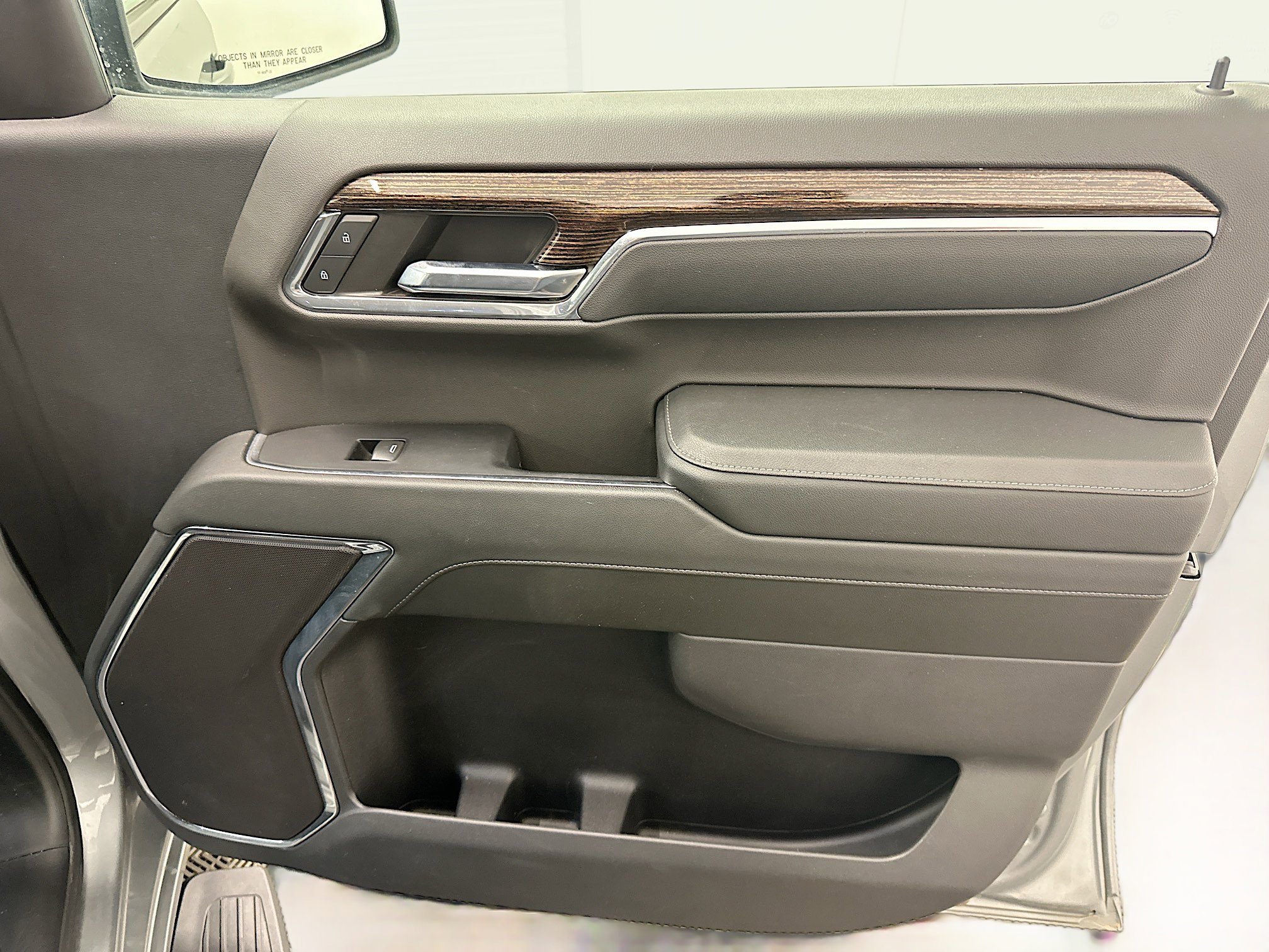 Used 2024 GMC Sierra 1500 Elevation image 32