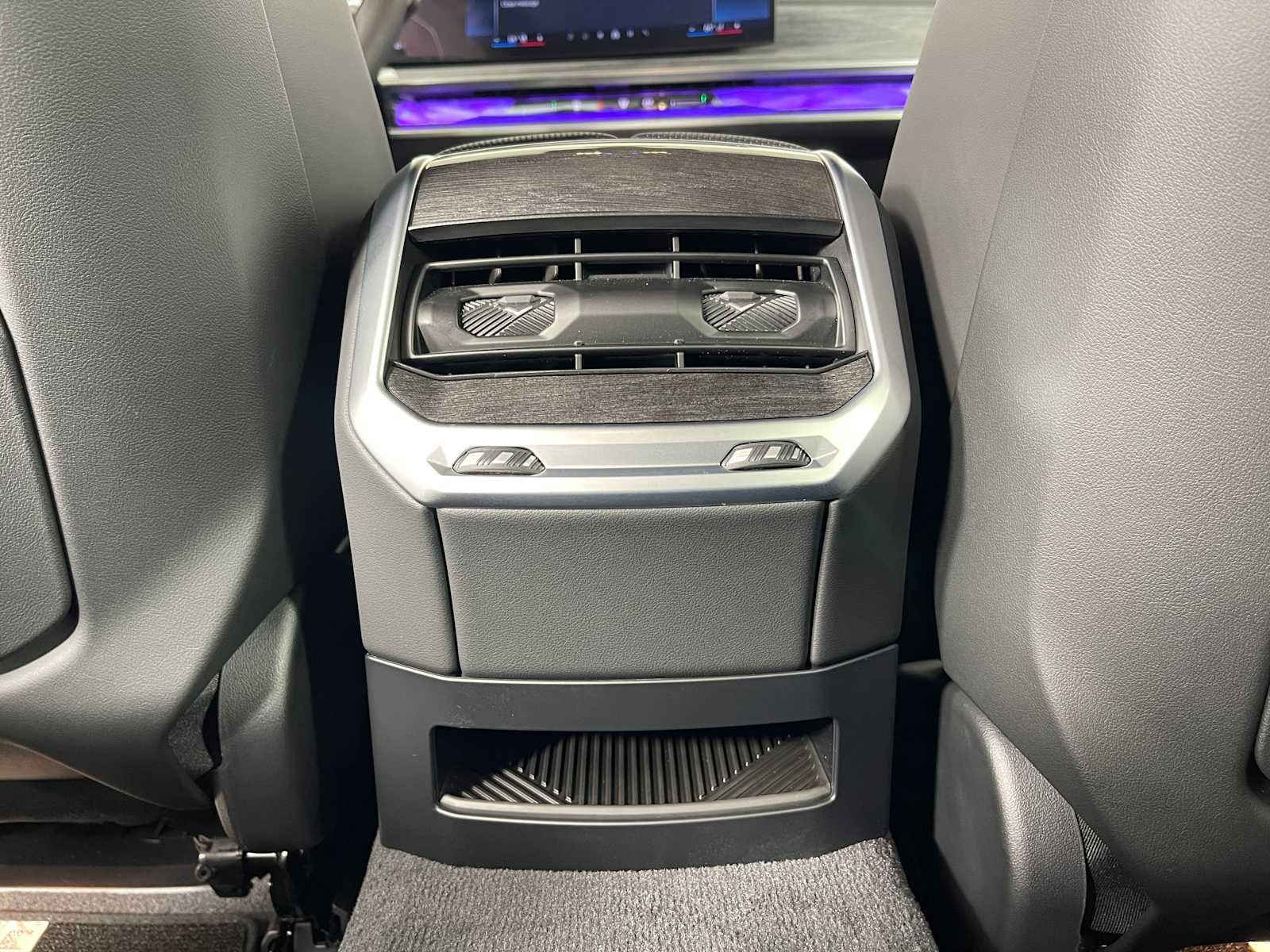 New 2026 BMW i7 xDrive60 w/ Executive Package image 30