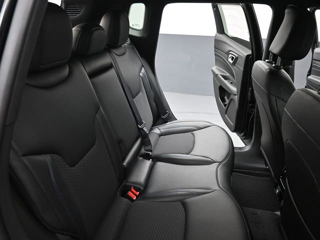 New 2026 Jeep Compass Latitude image 22