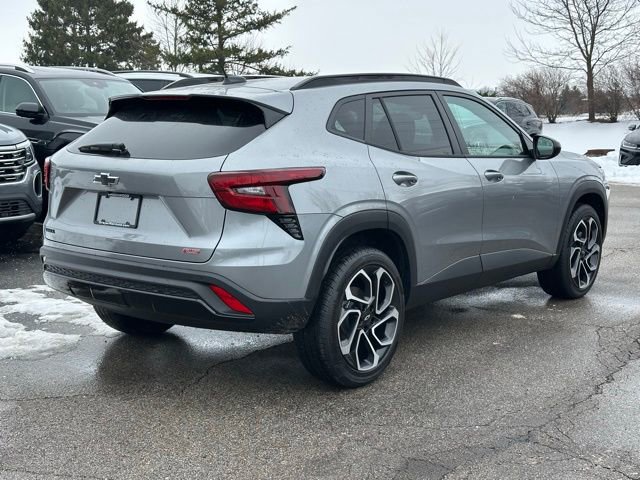 Used 2025 Chevrolet Trax RS w/ Driver Confidence Package image 13