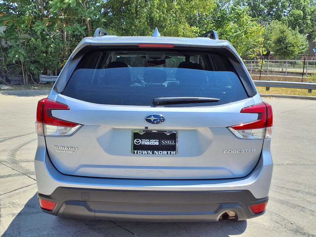 Used 2023 Subaru Forester Premium AWD/4WD image 4