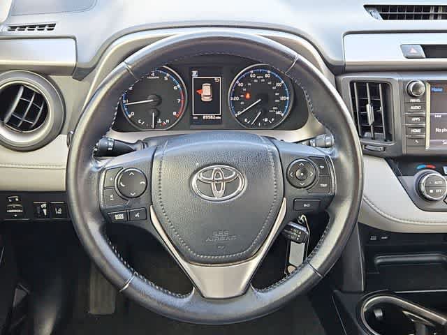 Used 2017 Toyota RAV4 XLE FWD image 21