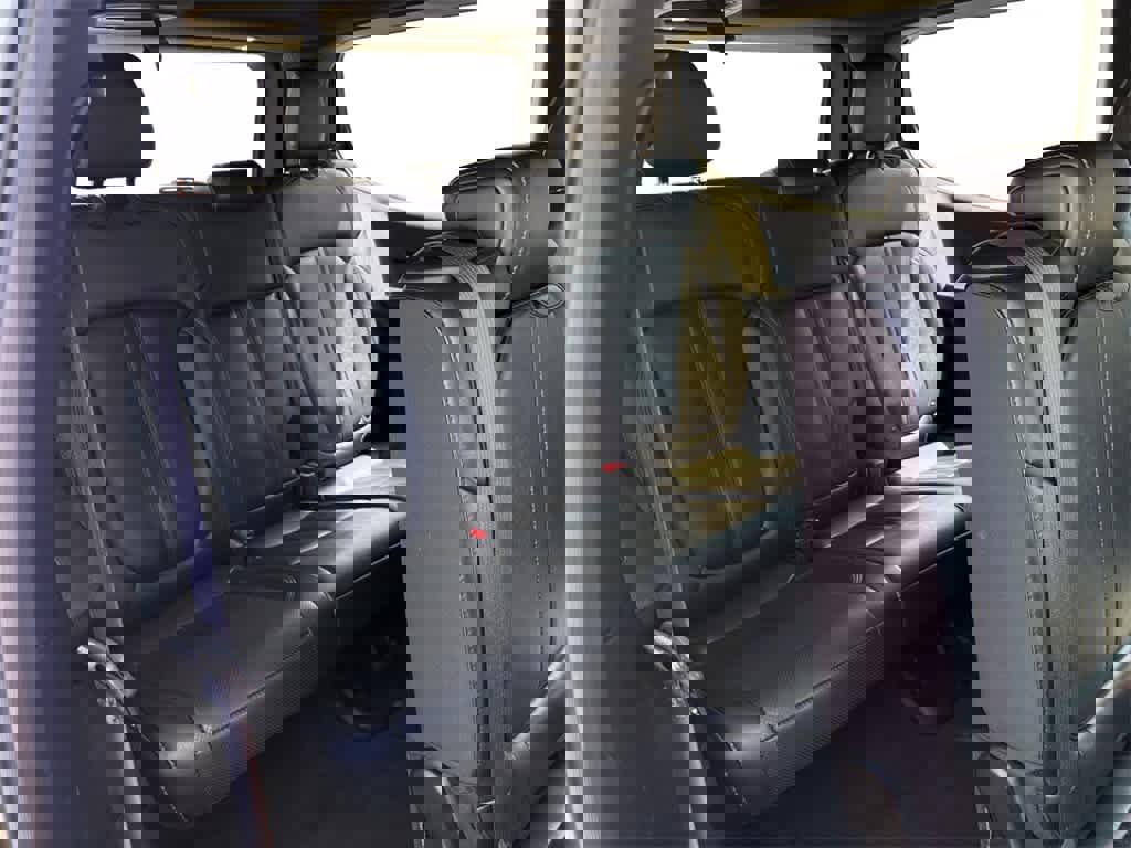 Used 2023 Jeep Wagoneer Series III w/ Preferred Equipment Group image 18