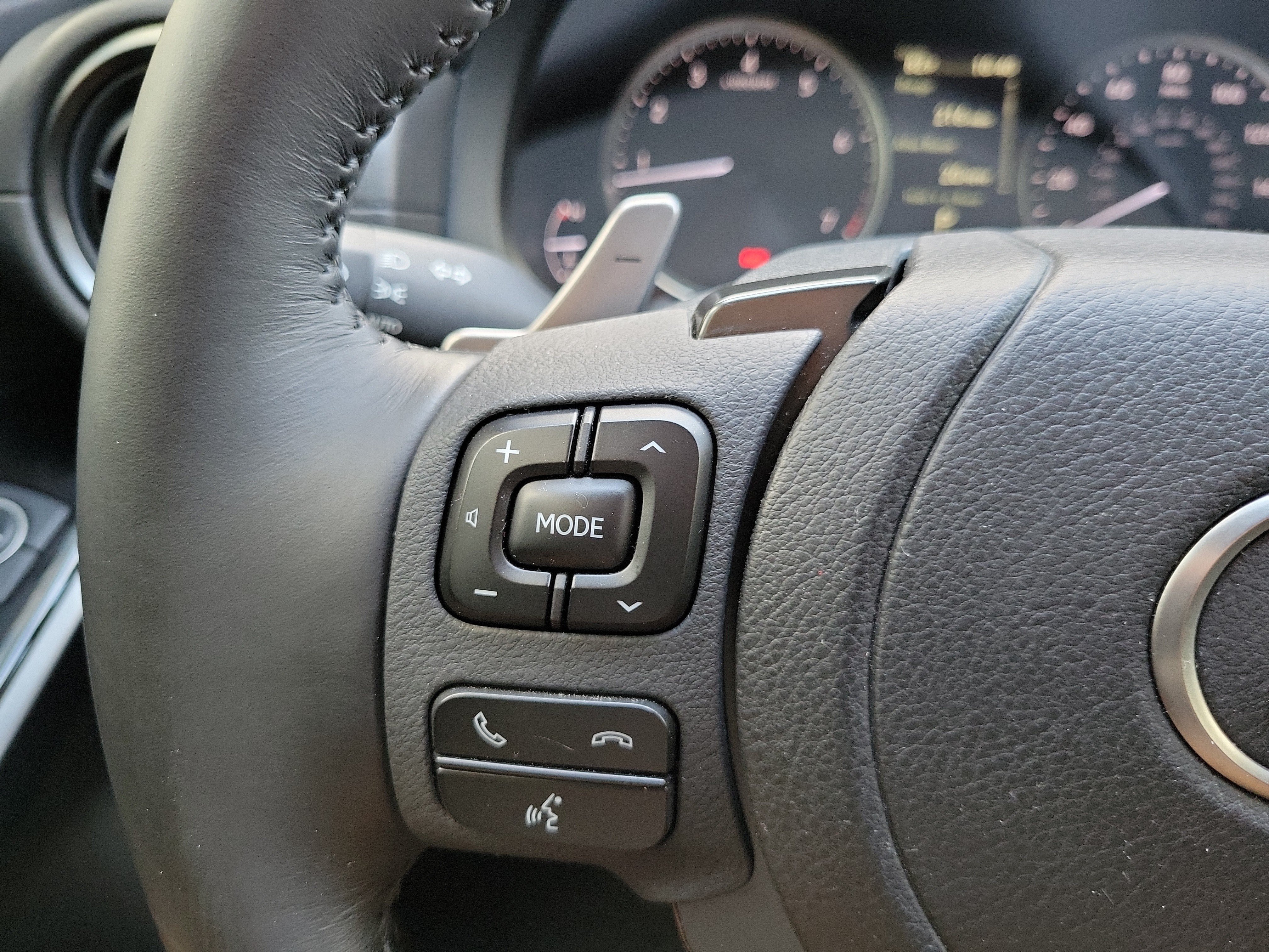 Used 2024 Lexus IS 350 F Sport w/ Accessory Package 2 RWD image 25