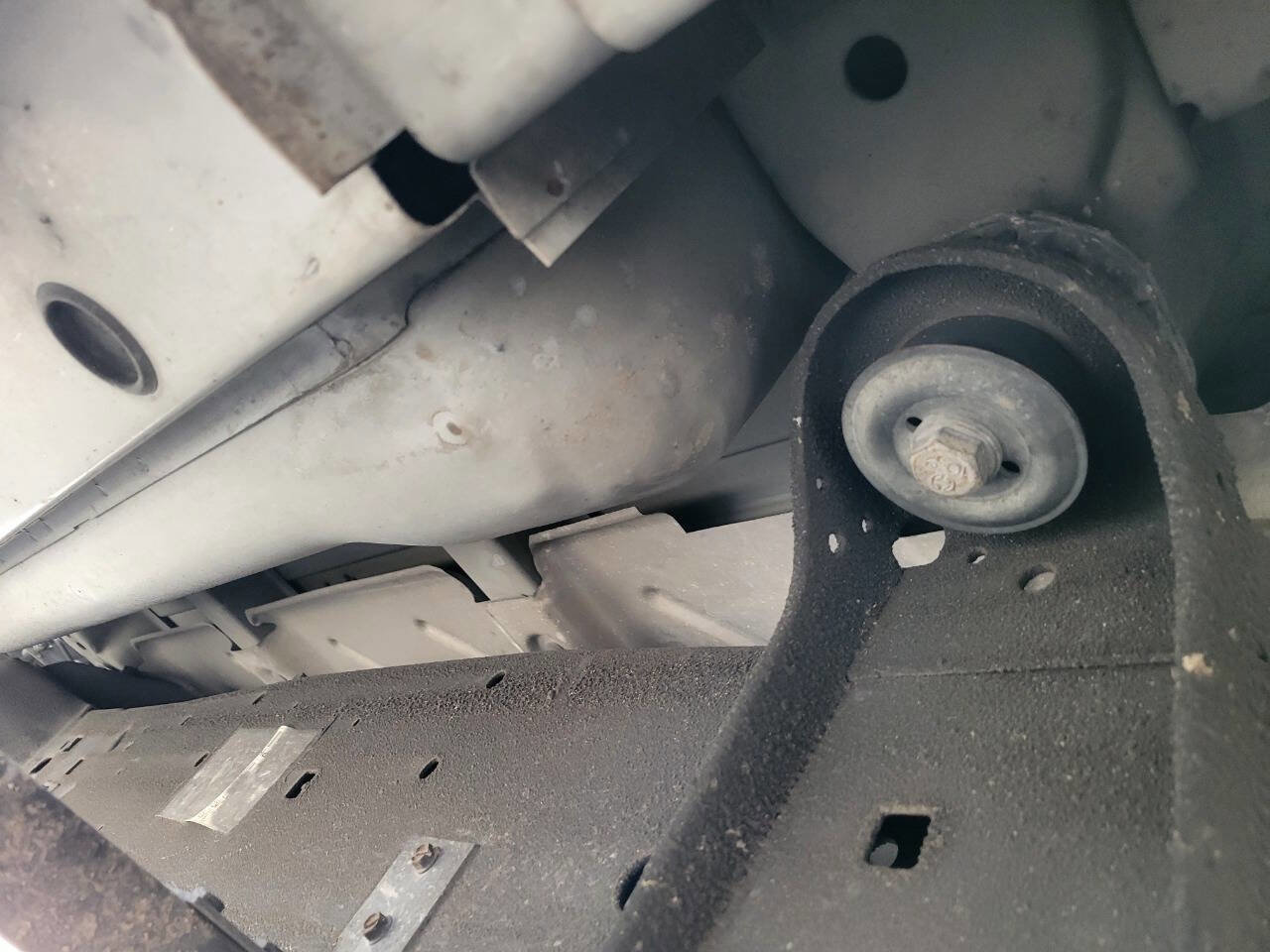 Used 2015 Chevrolet Express 2500 LS RWD image 9