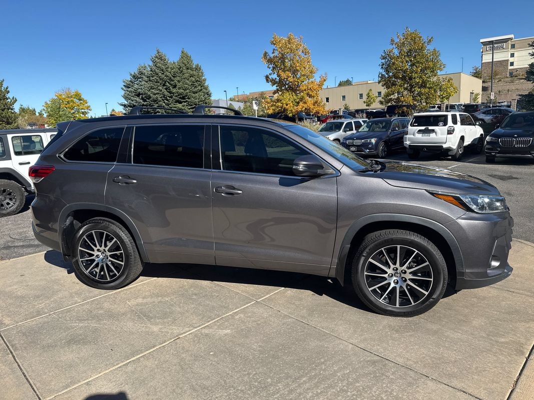 Used 2018 Toyota Highlander SE AWD/4WD image 5