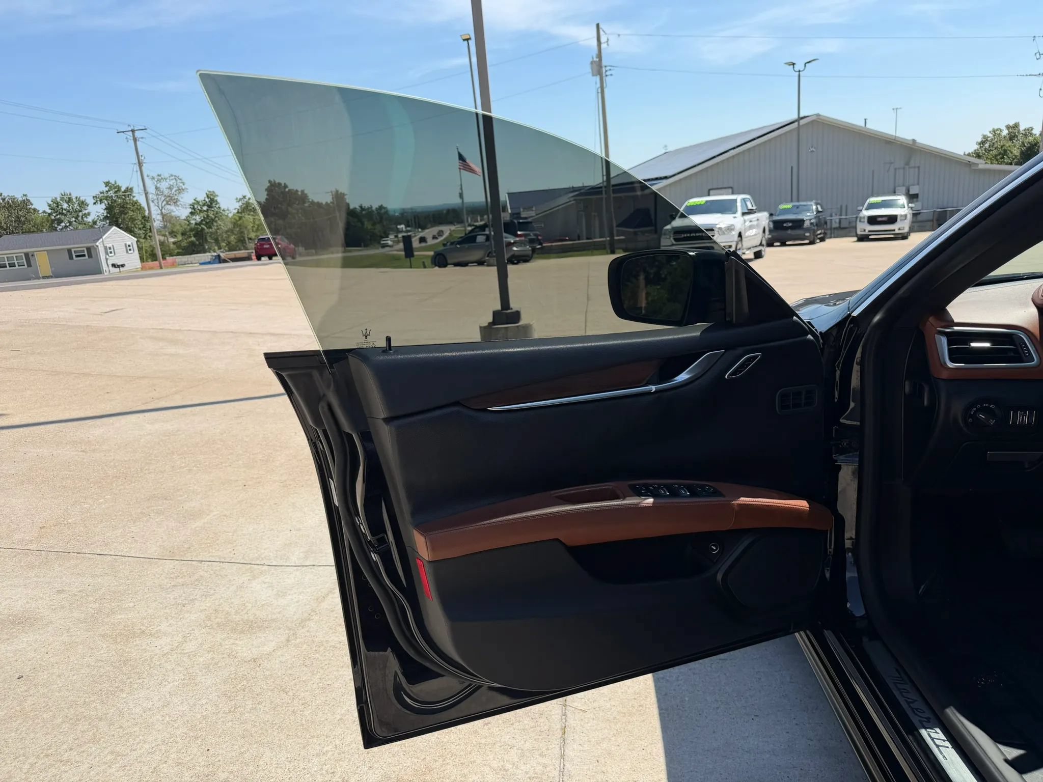Used 2016 Maserati Ghibli S RWD image 13
