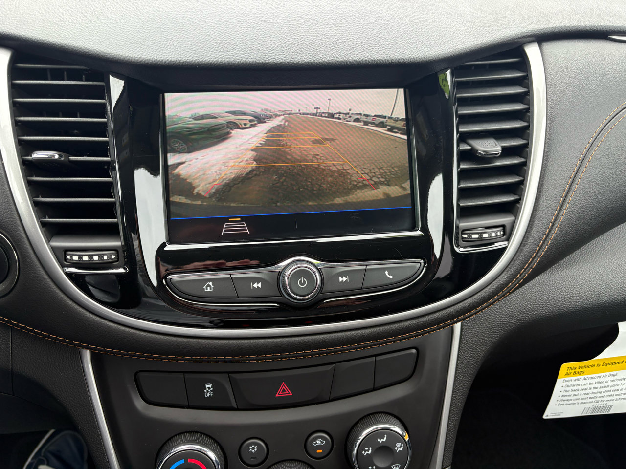 Used 2020 Chevrolet Trax LT w/ LT Convenience Package image 24