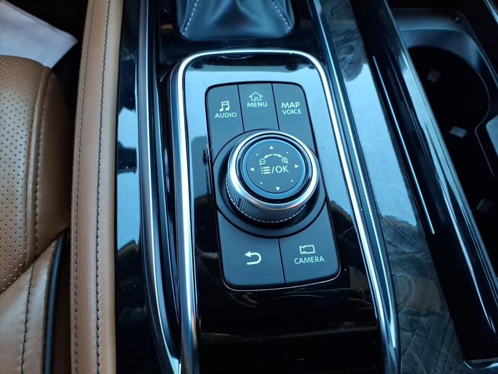 Used 2023 INFINITI QX80 Sensory w/ All-Season Package image 22