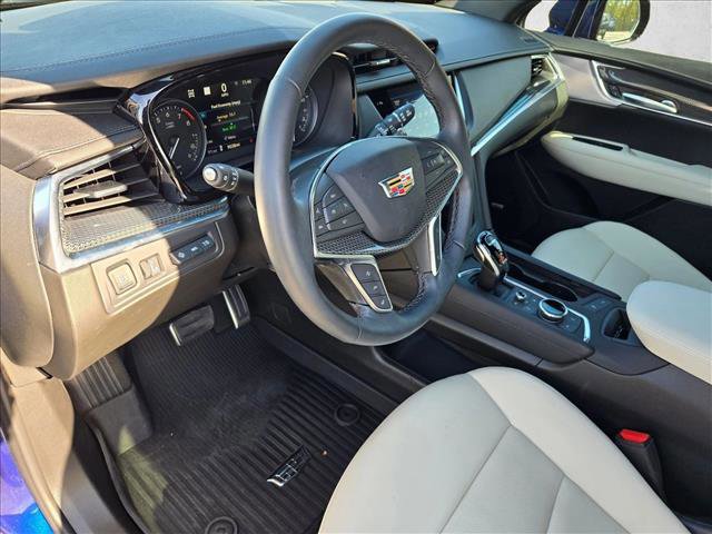 Used 2025 Cadillac XT5 Sportv w/ Technology Package image 10