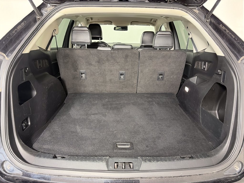 Used 2024 Ford Edge SEL AWD/4WD image 27