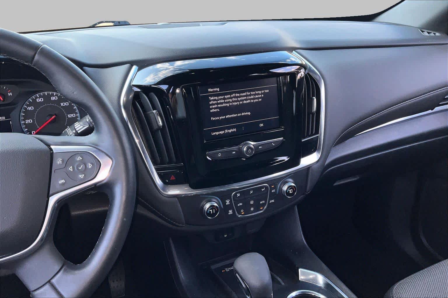 Used 2023 Chevrolet Traverse LT FWD image 6