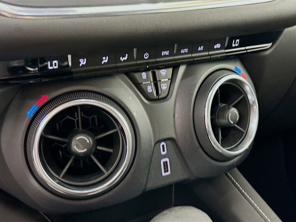 Used 2023 Chevrolet Blazer LT FWD image 22