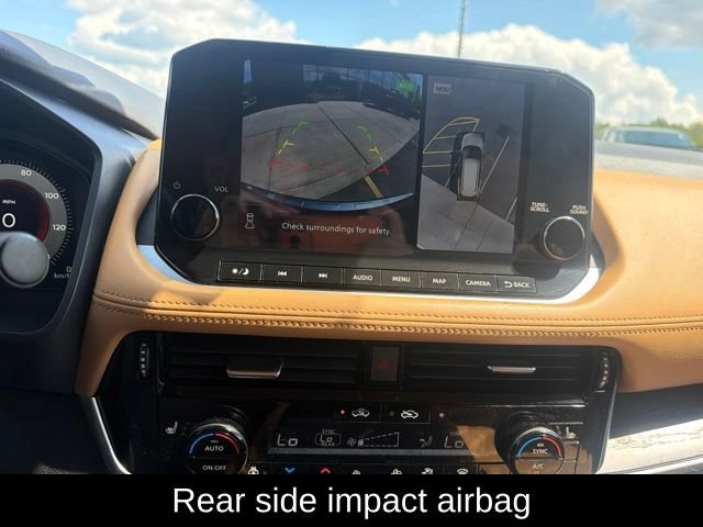 Used 2021 Nissan Rogue Platinum AWD/4WD image 22
