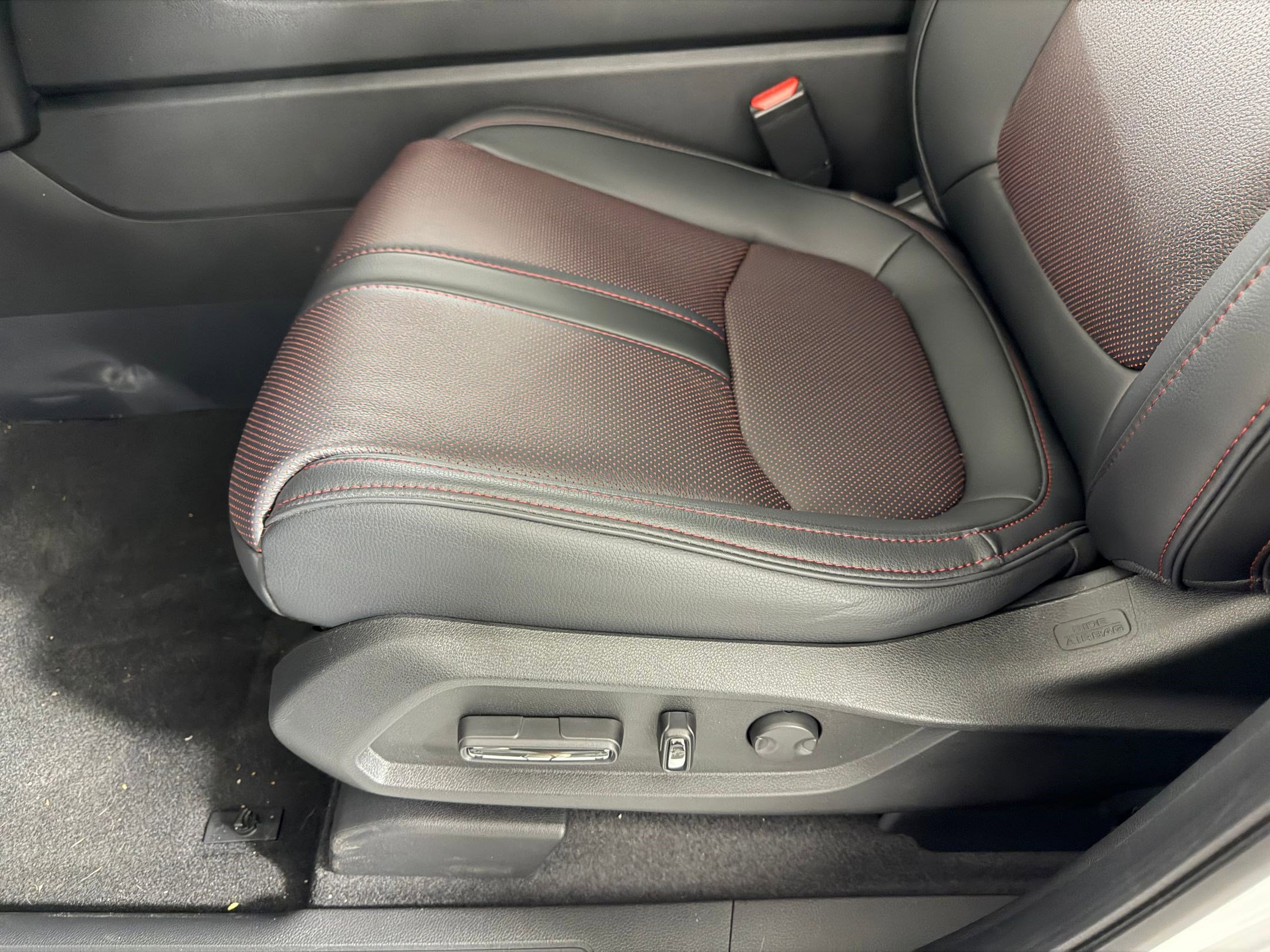 New 2026 Honda Pilot Black Edition image 11