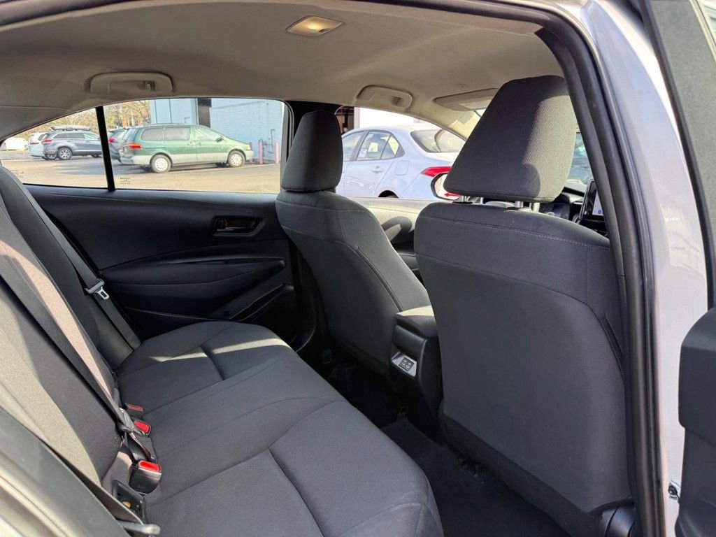 Used 2024 Toyota Corolla LE image 11