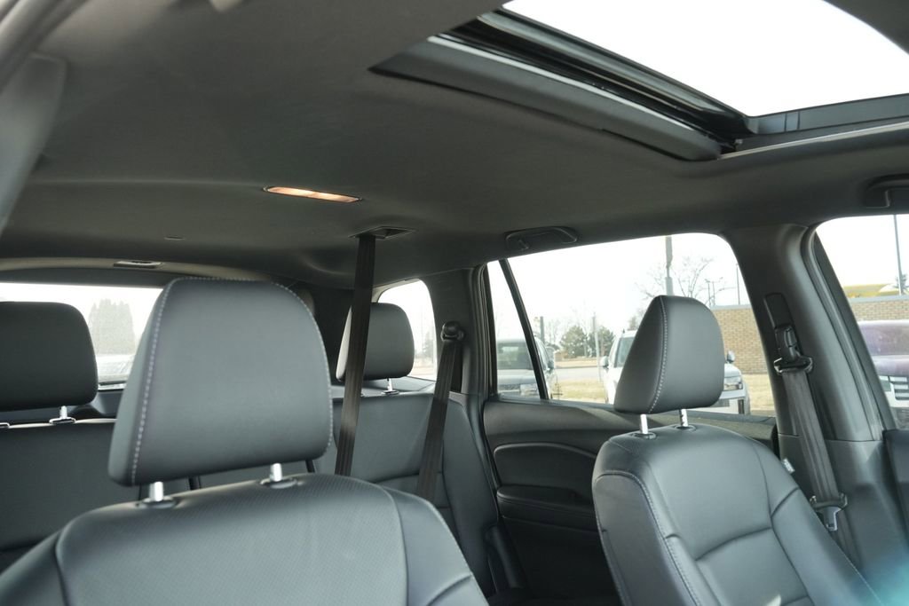 Used 2024 Honda Passport EX-L image 15