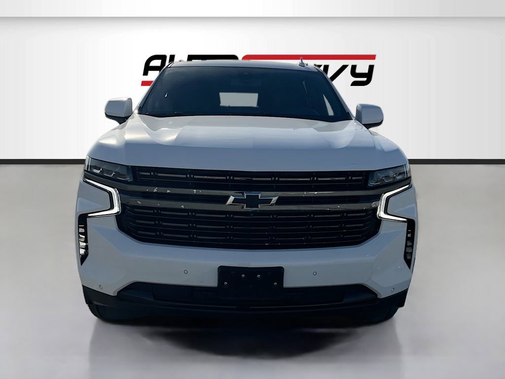 Used 2022 Chevrolet Suburban RST w/ Luxury Package AWD/4WD image 2
