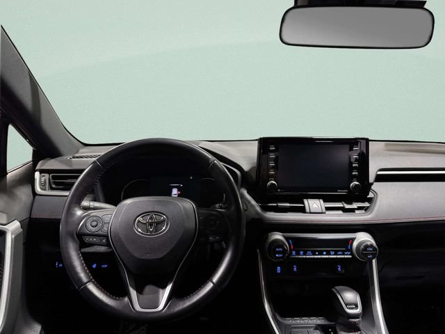 Used 2021 Toyota RAV4 SE w/ Weather & Moonroof Package AWD/4WD image 10