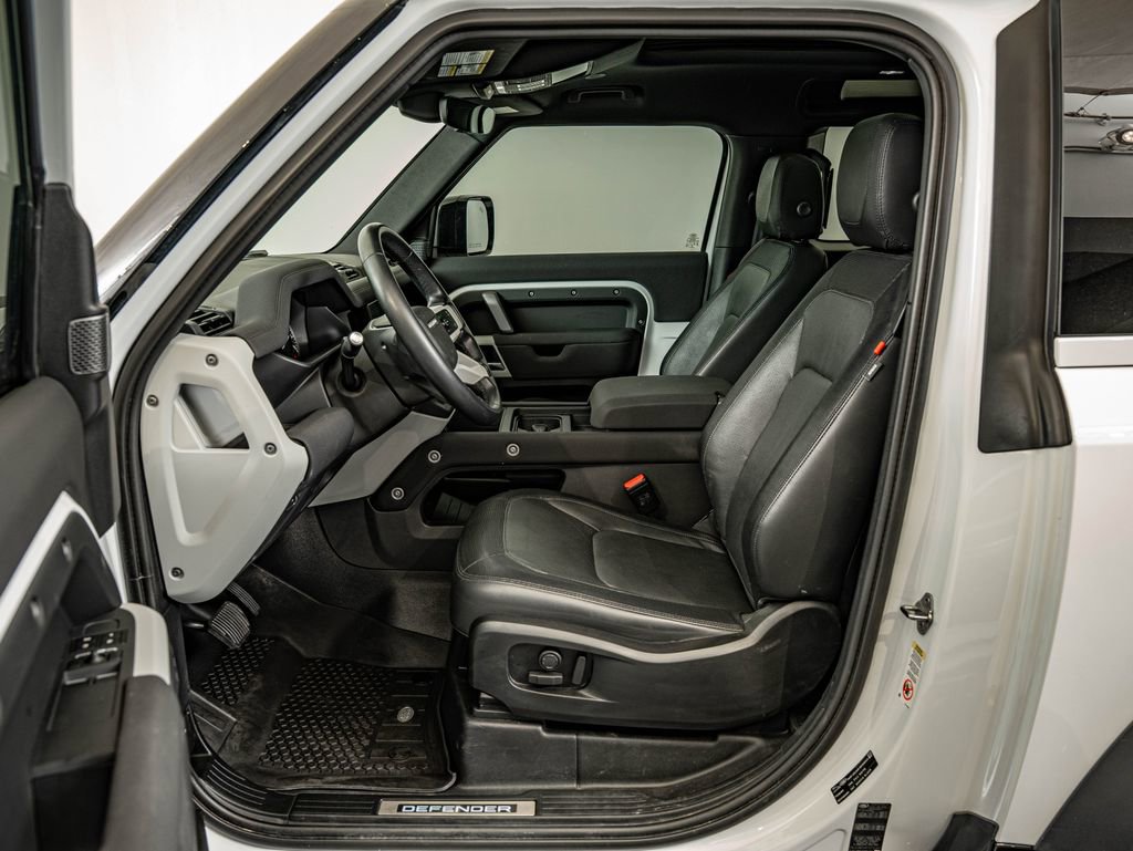 Used 2023 Land Rover Defender 90 X-Dynamic SE AWD/4WD image 30