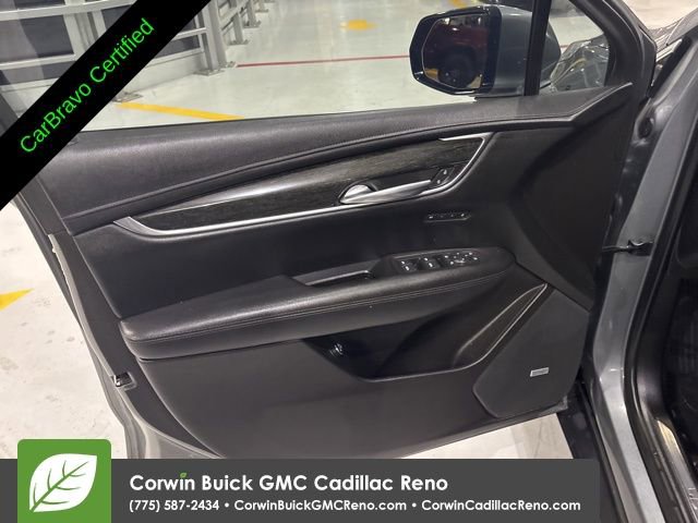 Used 2021 Cadillac XT5 Premium Luxury image 11