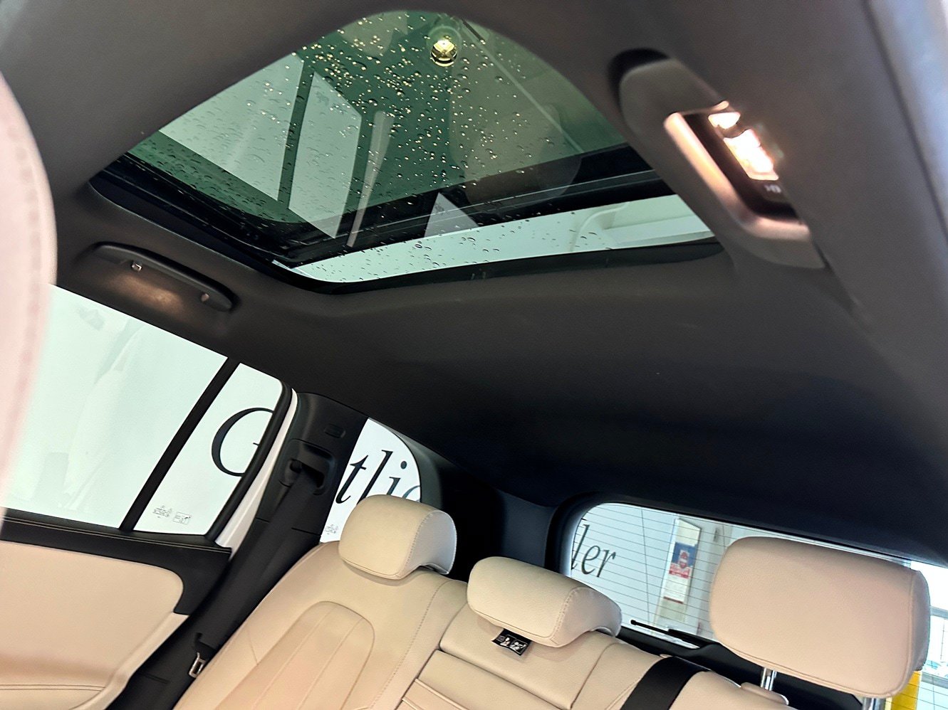 Certified 2023 Mercedes-Benz GLB 250 4MATIC image 32