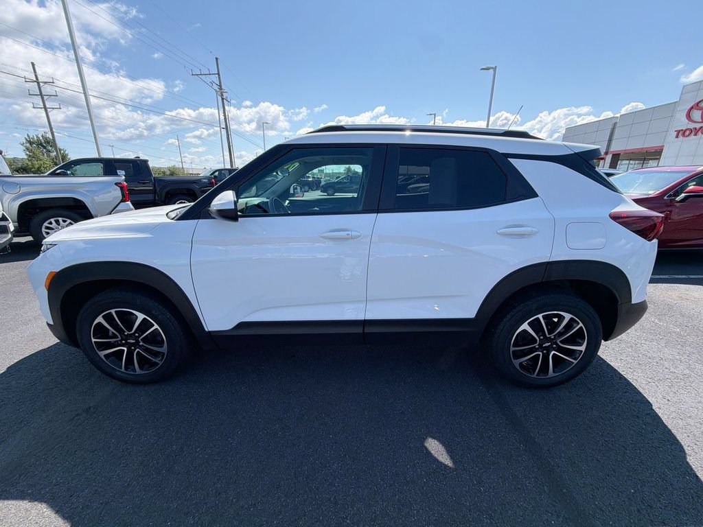Used 2024 Chevrolet TrailBlazer LT AWD/4WD image 5