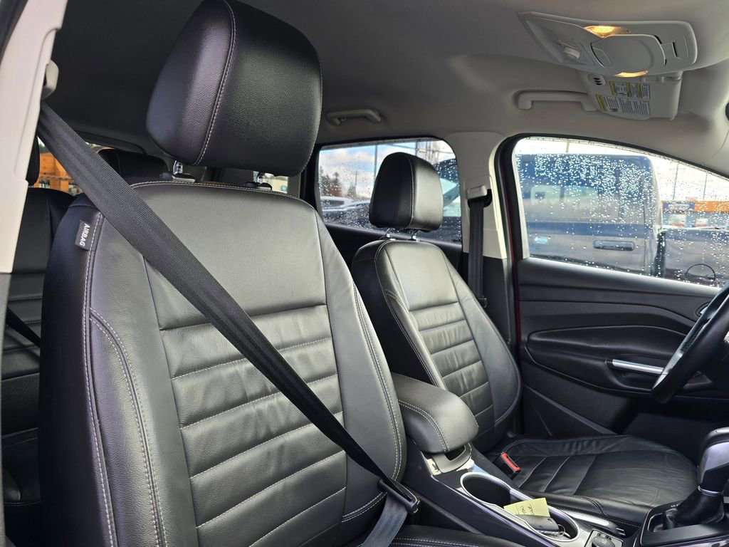 Used 2015 Ford Escape Titanium image 10