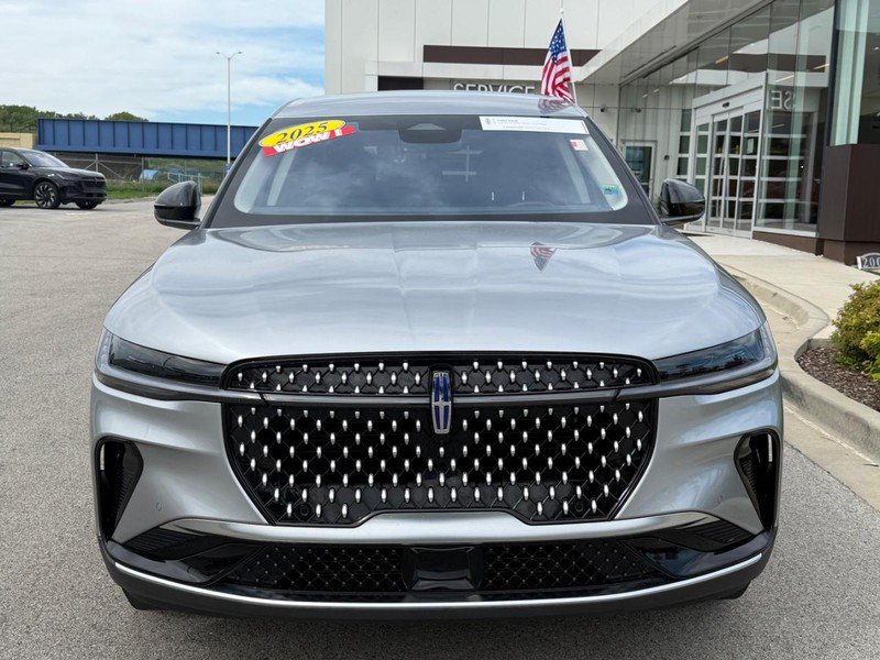 Certified 2025 Lincoln Nautilus Premier AWD/4WD image 12