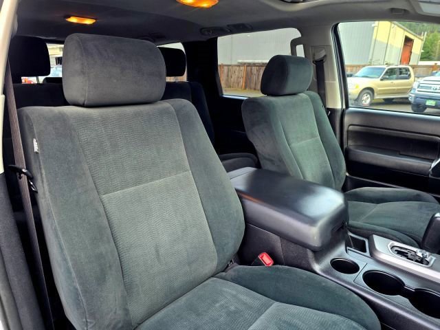 Used 2015 Toyota Sequoia SR5 image 27